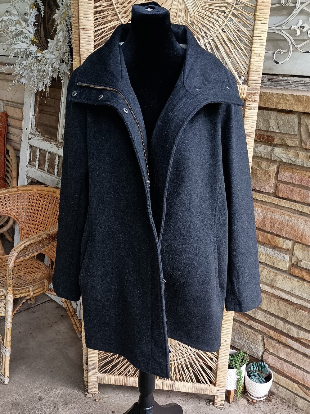 NWT Pendleton Womens Black Wool-Blend Coat - Classic Funnel Collar_Large